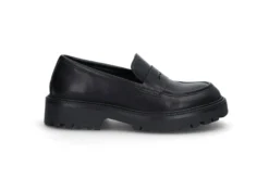Chunky loafers