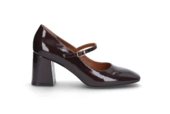Mary-Jane pumps