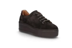 Platform sneakers