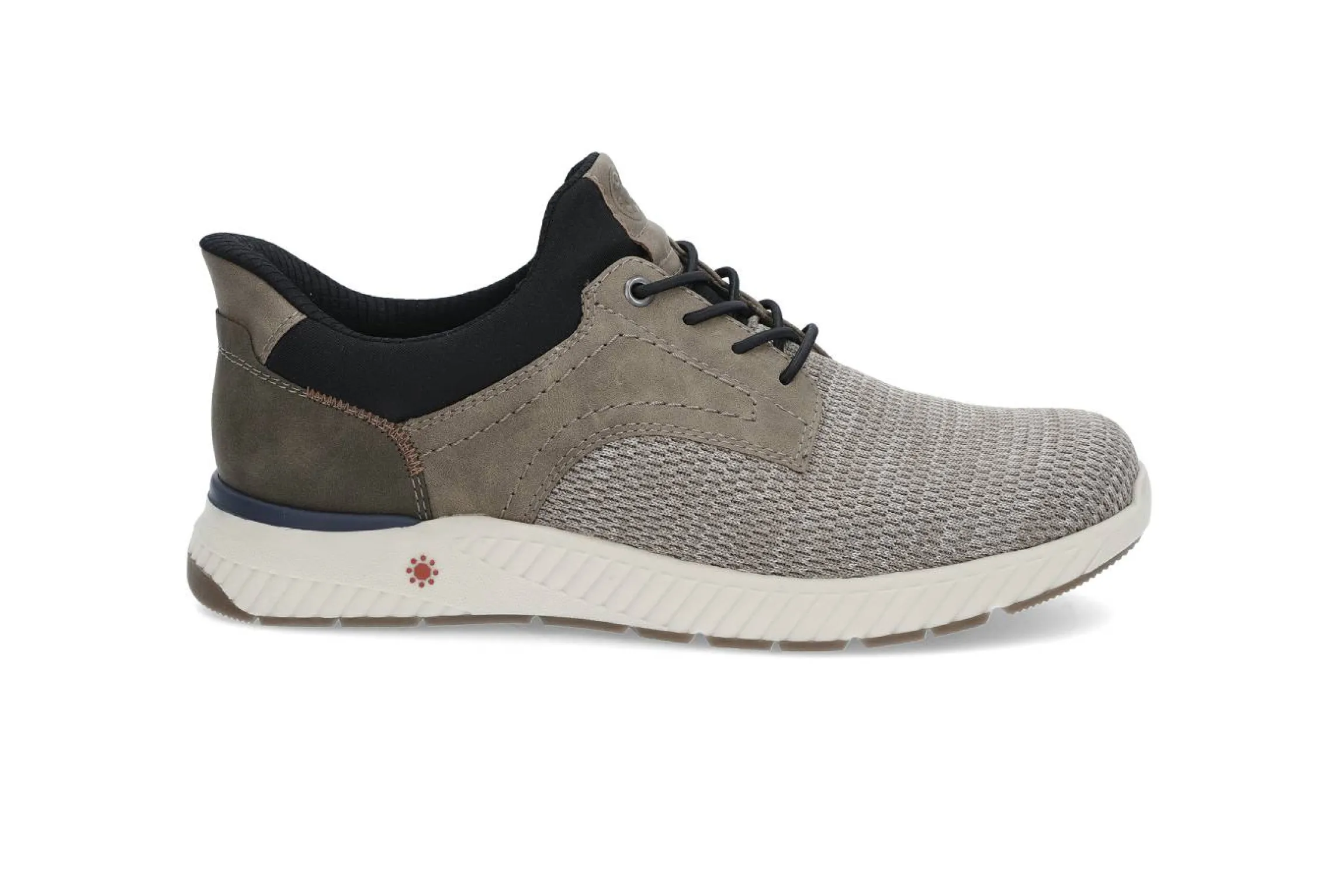 Praktisk slip on sko