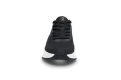 Sporty sneaker