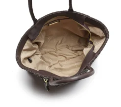 Stilren og elegant flettet skinnveske